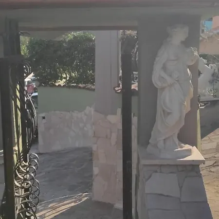 Al House Kır Evi Roma
